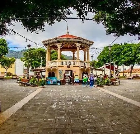 Lacasadelchorro * Buenavista Del Norte
