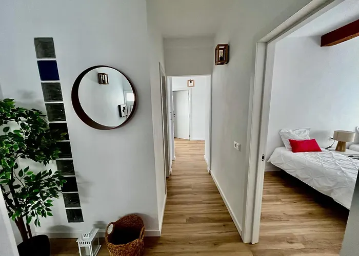 Lacasadelchorro * Buenavista Del Norte