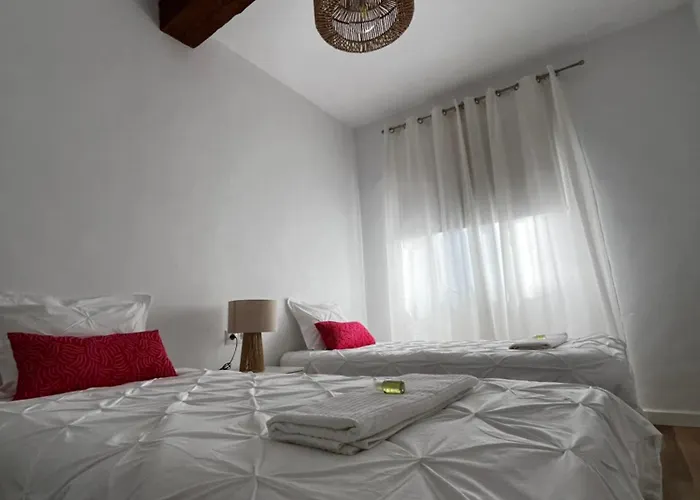 Lacasadelchorro * Buenavista Del Norte